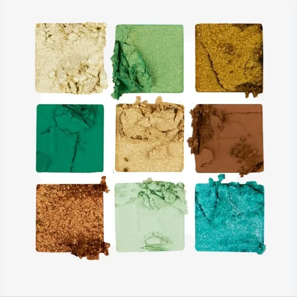 Makeup Revolution color feathered